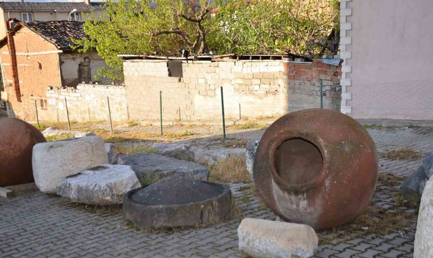 Bin 800 yıllık küp Osmaneli'de buzdolabı görevi görmüş