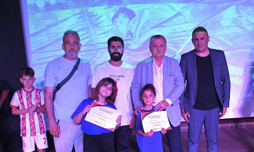 Sporla büyüyen yaz: Yunusemre’de 4 bin çocuk yeni branşlar tanıdı