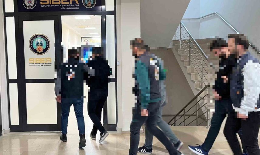 Sosyal medya yatırım tuzağı: Afyonkarahisar'da 3 milyon 760 bin TL'lik dolandırıcılık sonrası üç kişi tutuklandı