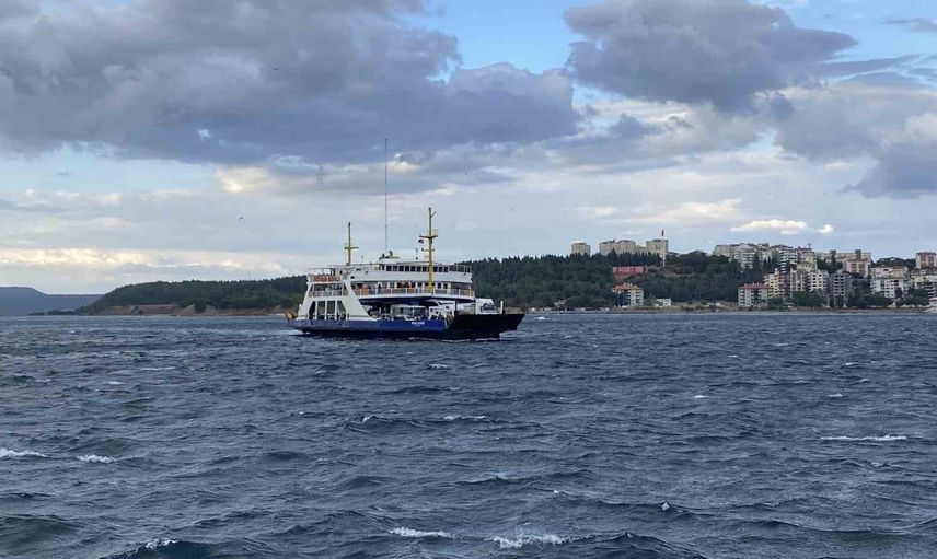 Kuzey Ege'de olumsuz hava: Bozcaada ve Gökçeada seferlerinde iptaller