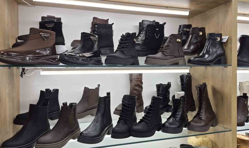 Eskişehir’de kışlık bot satışları paraşüt kumaş ve suya dayanıklı modellere döndü