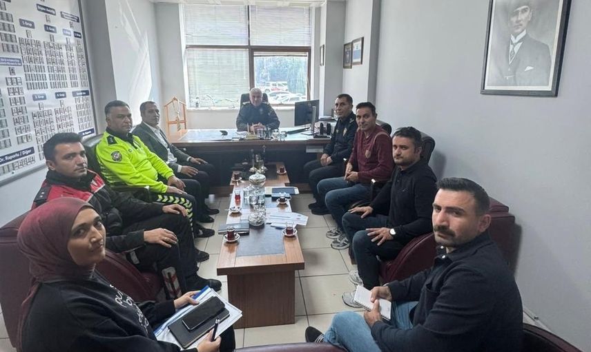 Düzce'de huzurun sürmesi için asayiş tedbirleri gözden geçirildi