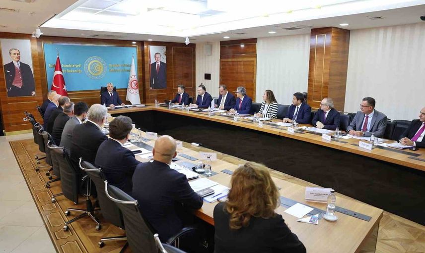Hizmet ihracatında küresel sıçrama: 122,6 milyar dolarlık rekor yıl