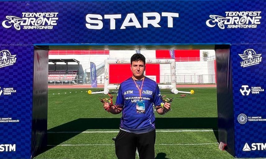 düzceli öğrenci tekno fest drone yarışmasında ilk 24'e kalarak yarı finale yükseldi