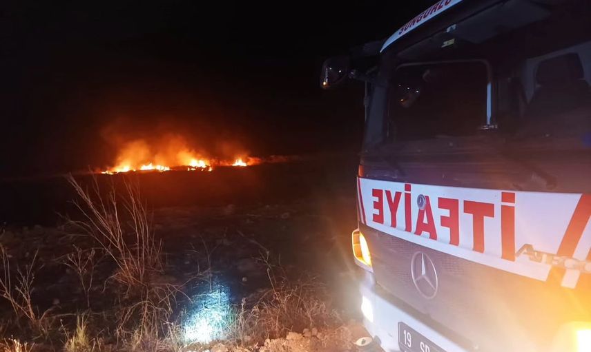 Sungurlu itfaiyesi ağustosta anız yangınlarıyla yoğun mesai yaptı