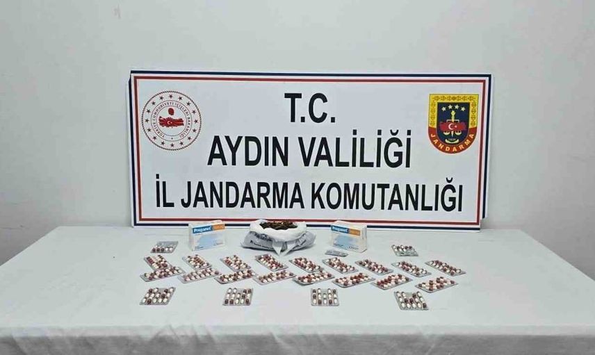 Kuşadası'nda jandarma operasyonunda 250 gram esrar ve 1.064 sentetik ecza ele geçirildi