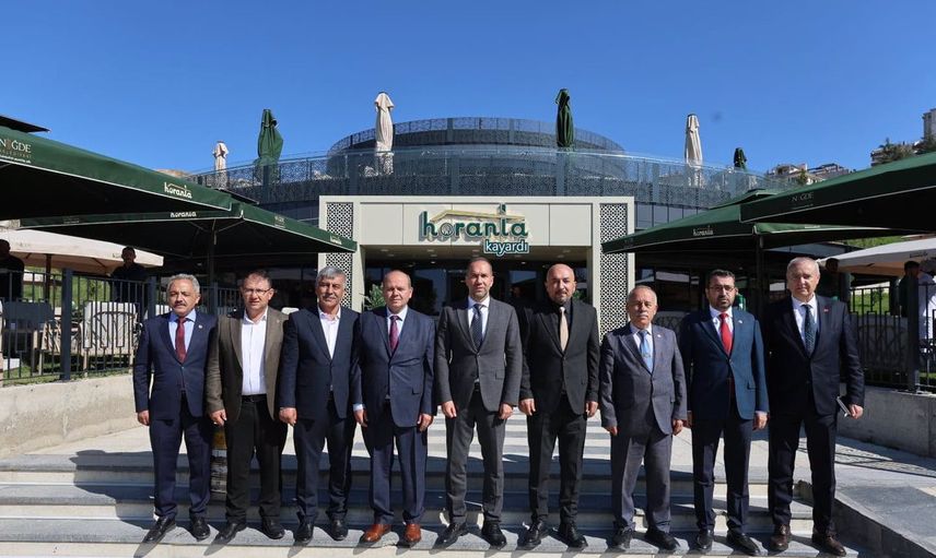 Niğde genelinde ortak akıl: başkan Özdemir muhtarlarla çözüm odaklı buluştu