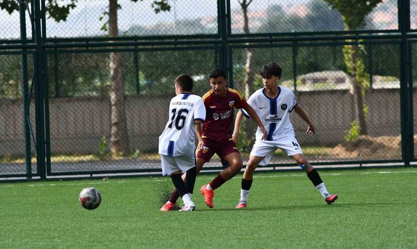 Kayserispor U14 evinde Mersin Terspor'u 3-1 yenerek 2'de 2 yaptı