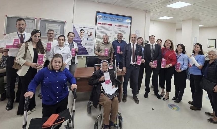 Edremit Devlet Hastanesi'nde hasta hakları için farkındalık etkinliği