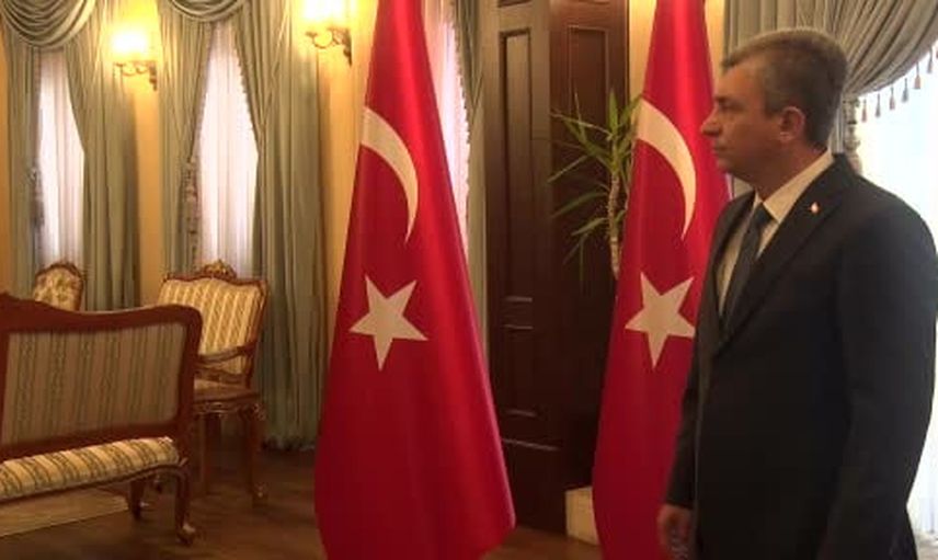 Antalya'da yağmura rağmen cumhuriyet coşkusu 10 bin kişilik salonda yaşandı
