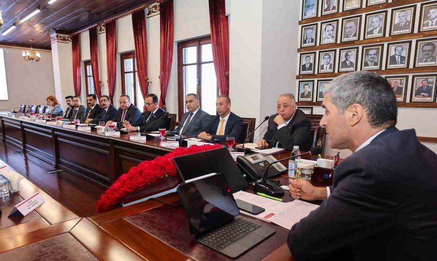 Afyonkarahisar'da hizmet odaklı yönetim: hız ve koordinasyona vurgu