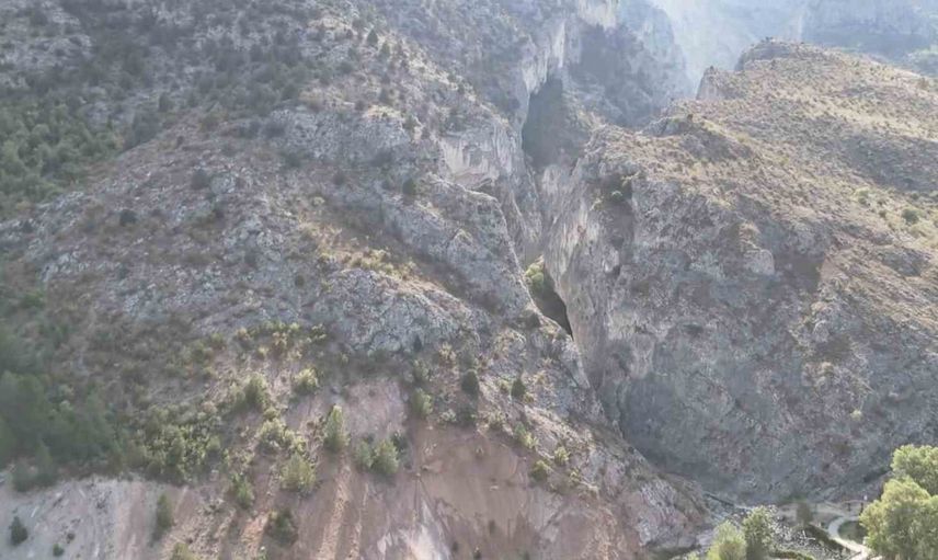 Yenipazar'ın karanlık gökyüzüyle öne çıkan kanyonu doğaseverlerin rotası oldu