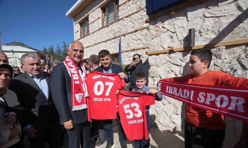 ibradı’ya gençlik ve kültür yatırımı: iki yeni merkez hizmete girdi