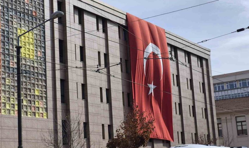 Eskişehir'de her cephe kırmızı-beyaz: 29 Ekim'e bayraklı hazırlık