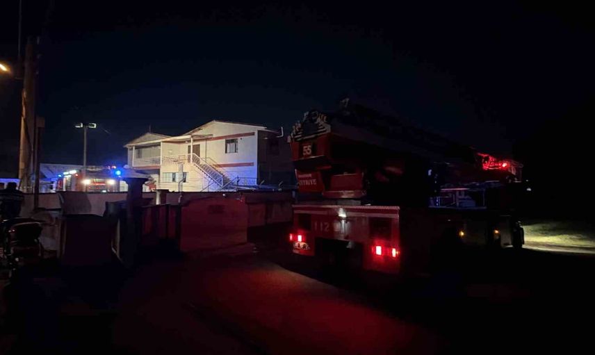 Elektrik panosundaki yangın atölyede yayılmadan kontrol altına alındı
