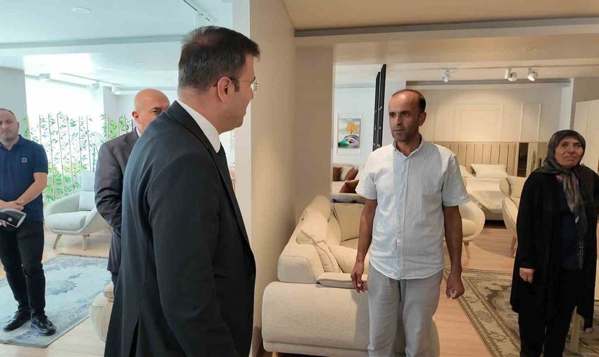 Niğde esnafından evlenecek gençlere indirim desteği