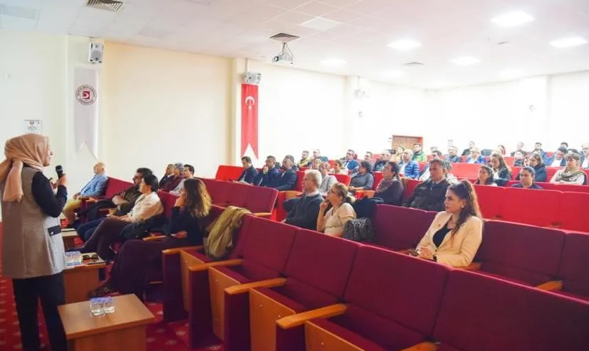 Kalite komisyonlarına eğitimle birimlerde kalite süreci pekiştirildi