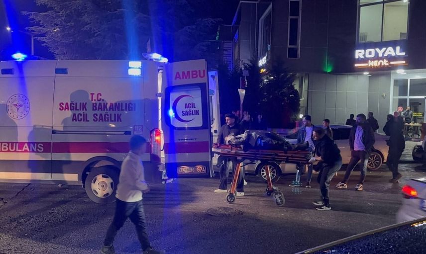 Erzincan'da kırklar caddesi'nde çarpışma: motosiklet sürücüsü yaralandı