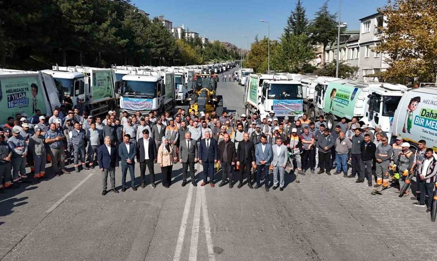 Melikgazi'de 60 araç ve 250-300 personelle geniş kapsamlı sonbahar temizliği başladı