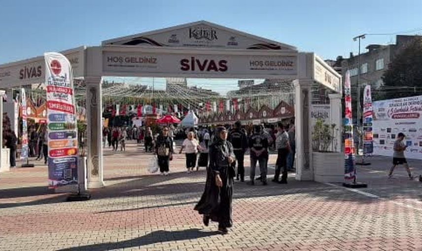 sultangazi'de 5’inci 'sivas gardaşlık günleri' birlik ve kültür vurgusuyla gerçekleşti
