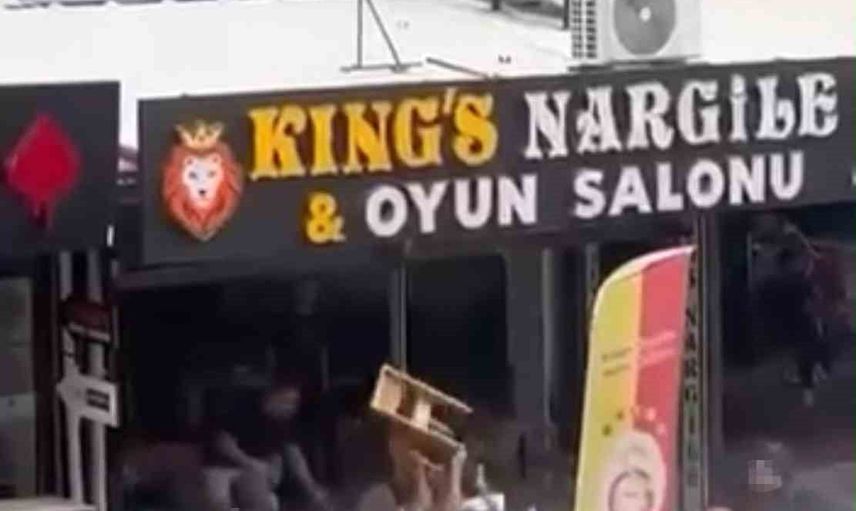 Oyun salonunda arbede: sandalyeler havalandı, 1 kişi yaralandı