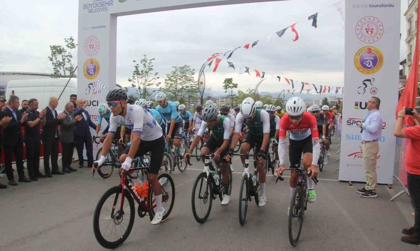 Tour Of Ordu 2026'da ikinci etap başladı, 96 sporcu Perşembe Yaylası'na pedallıyor