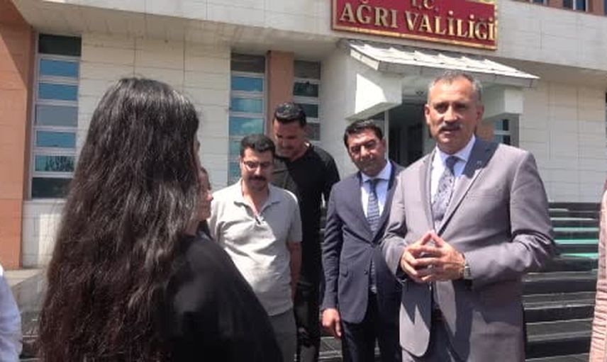 Ağrı'dan gençler milli tarihin izini sürmek üzere Çanakkale ve Ankara'ya uğurlandı