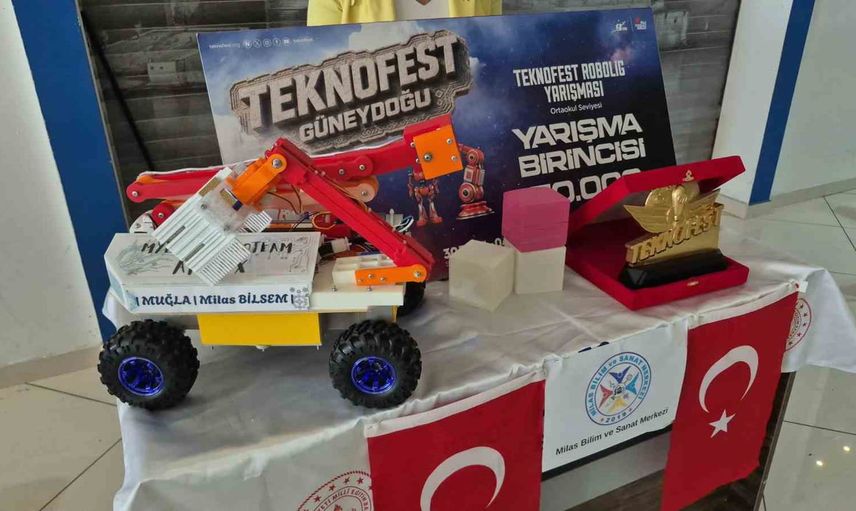 Bodrum’da lise öğrencilerinin savunma ve arama-kurtarma projeleri ilgi gördü