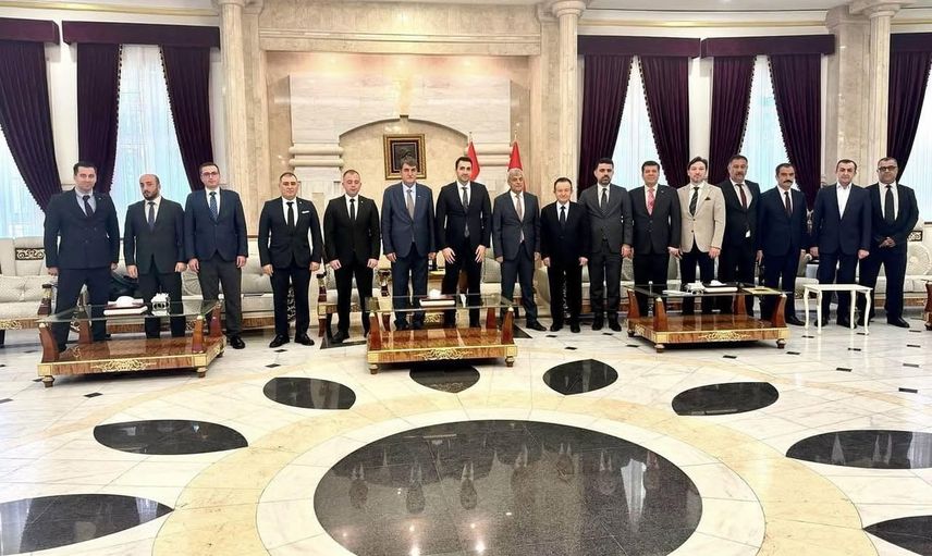 Erbil temaslarıyla sınırda bekleyen tırların 2-3 günde sevki için uzlaşma
