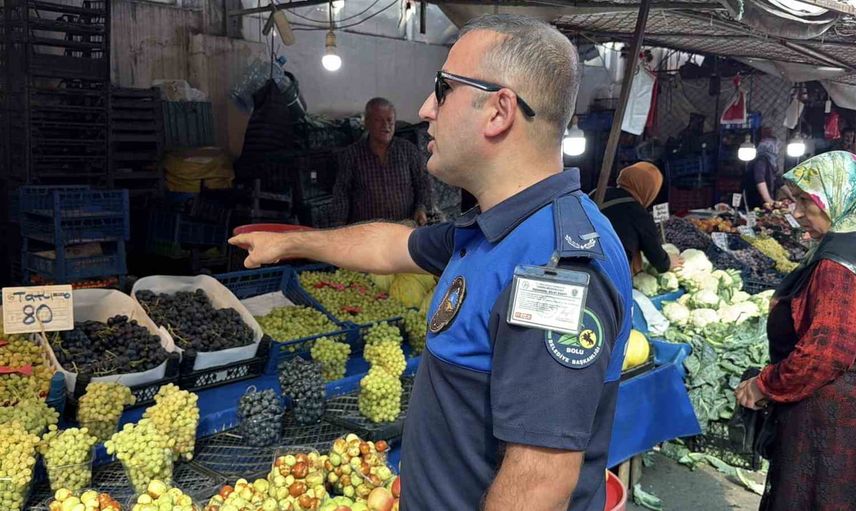 Pazar alışverişinde şeffaflık hedefi: Bolu zabıtasından etiket denetimi