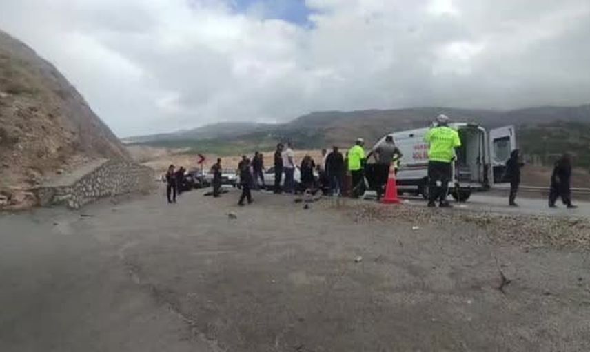 Akçadağ Develi'de kontrolünü kaybeden sürücünün aracı karşı şeride geçti: 6 yaralı