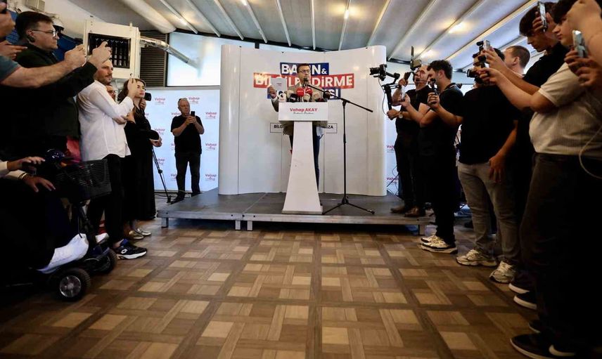Çerkezköy'de siyasi ayrılık: başkan Vahap Akay CHP'den ayrıldı