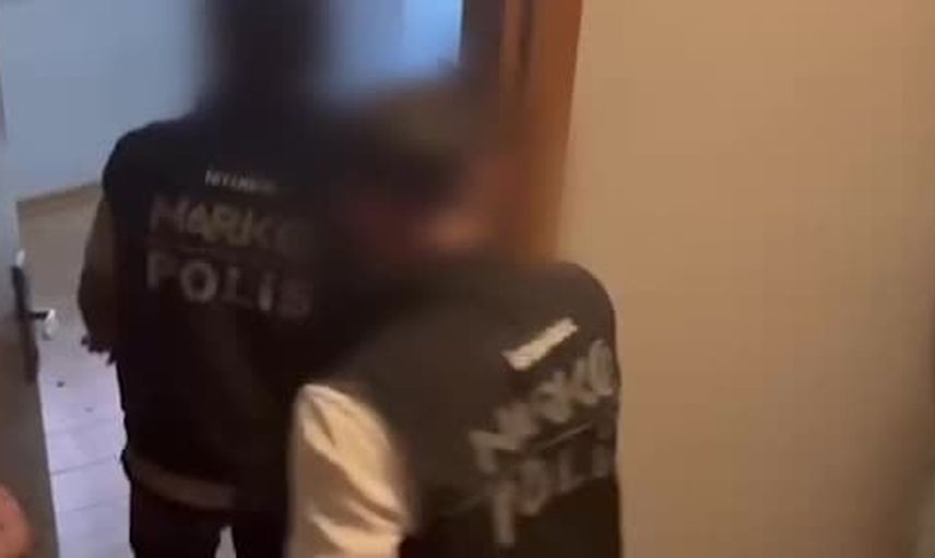 Kırmızı bültenle aranan uyuşturucu şüphelisi Beyoğlu'nda MİT ve polis operasyonuyla yakalandı