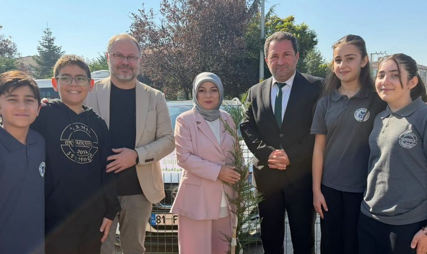 Okul duvarı değil kampüs: Hamit Şerifoğlu'nda 90 fidanla yeşile dönüşüm