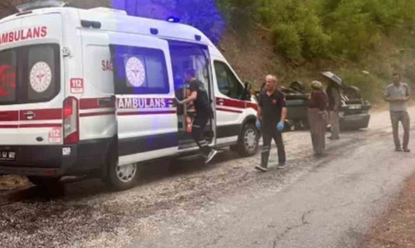 Acıpayam'da köprü yakınında takla atan otomobilin sürücüsü hayatını kaybetti