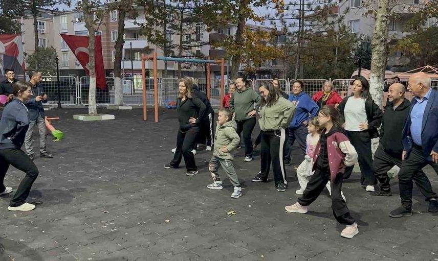 Muratlı'da mahalle hareketliliği parkı sporla doldurdu