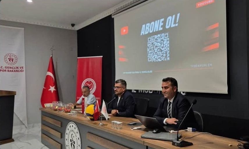 Kayseri'de kulüplere 2026-2027 voleybol sezonu kuralları ve kura çekimleri aktarıldı