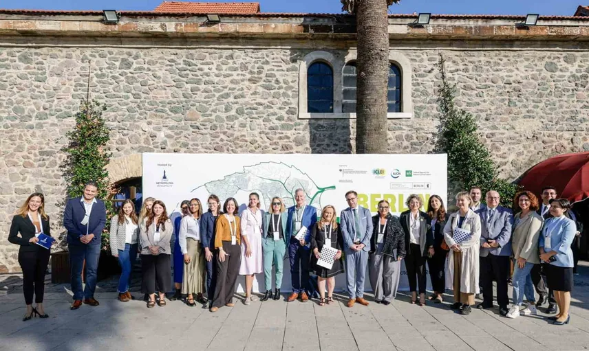 İzmir'de kentler doğayı merkeze alarak 2030 hedefleri için güç birliği yaptı
