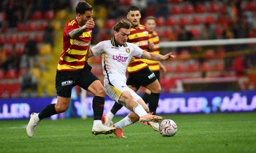 Kayserispor farka gitti: İstanbulspor sahadan 4-0 mağlup ayrıldı