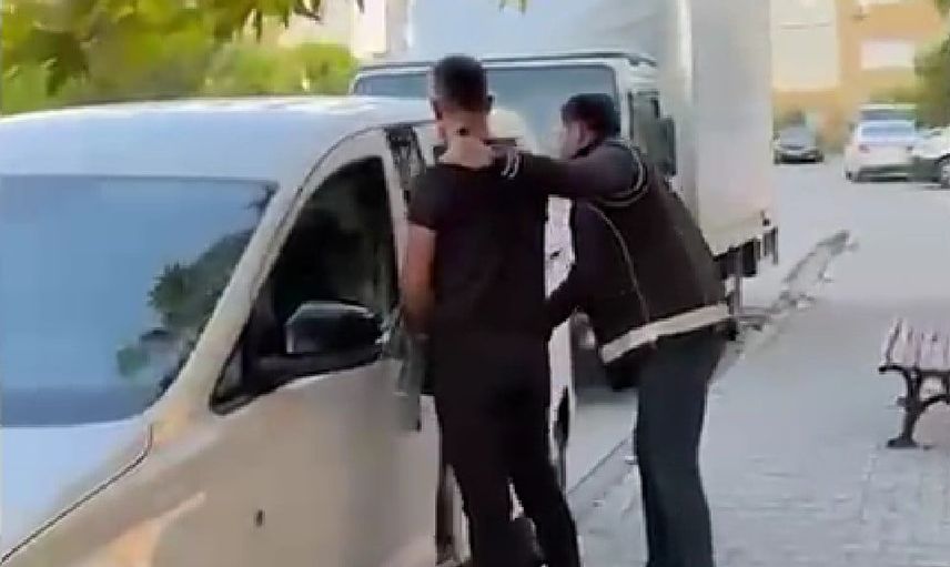 Denizli'de sokak satıcılarına eş zamanlı baskın: 10 tutuklama