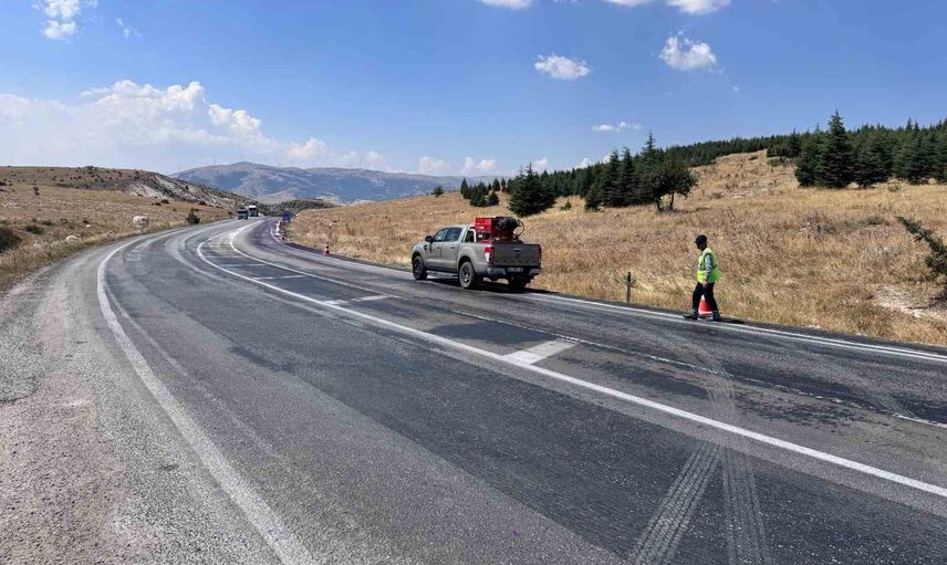 Mor lekelerin kaynağı tırda bulundu: sürücüye ceza