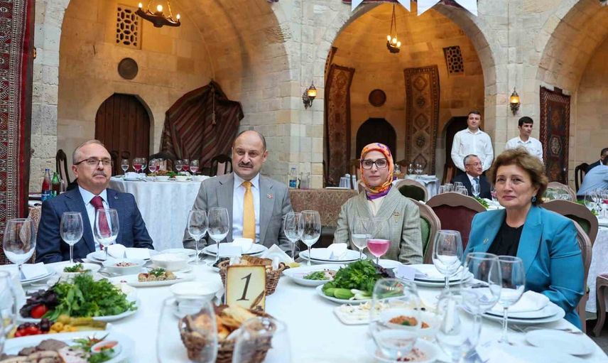 Hazar kıyısında Şanlıurfa rüzgârı: kültür günleri Bakü'de başladı
