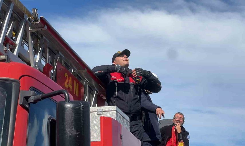 Mudanya'da çatıda bekleyiş: ev sahibi yıkımın mahkemeye ertelenmesini sağladı