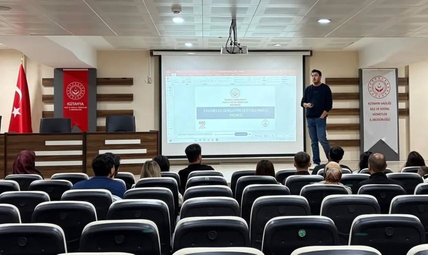 Kütahya'da 11 çift evlilik kredisi öncesi eğitimle hazırlanıyor