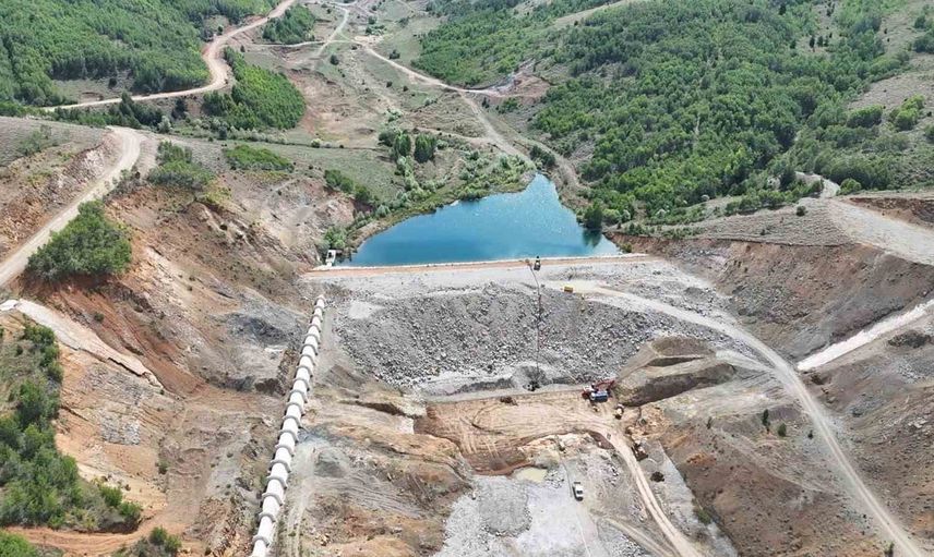 Demirözü'nde yeni su rezervi Petekli Göleti tarıma 6 bin 500 dekar can suyu verecek