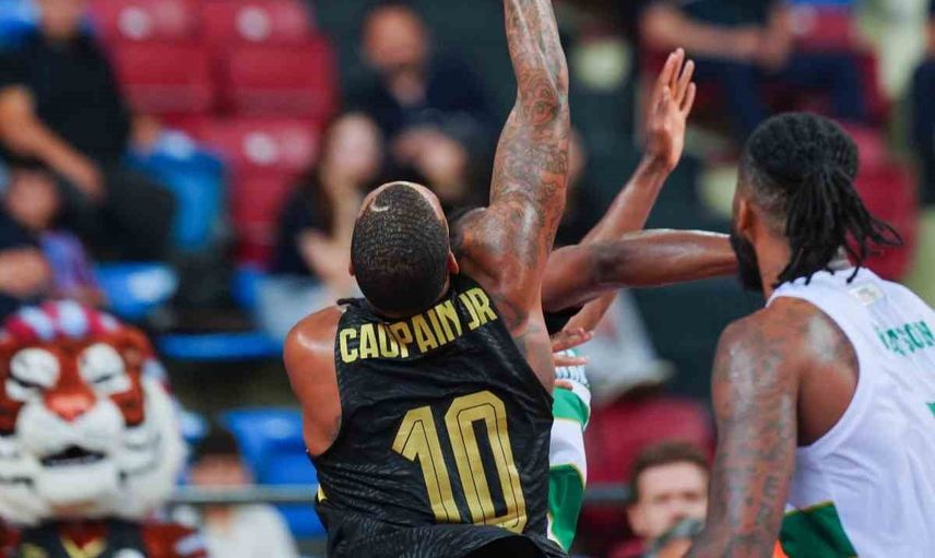 Trabzonspor son çeyrekte farkı koruyup Bursaspor'u 82-76 yendi