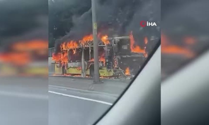 Bakırköy'de İETT otobüsünde alev alarmı