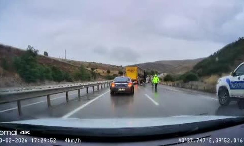Erzurum Aşkale'de yağışın ardından zincirleme trafik kazası