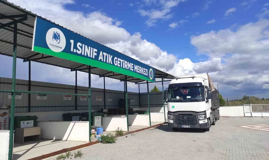 Yunusemre'de üç yılda 5 tona yakın atık ilaç güvenle imha edildi