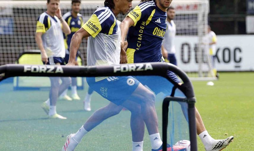 Fenerbahçe, Asensio'nun takımla çalıştığı antrenmanda Eyüpspor sınavına hazırlanıyor